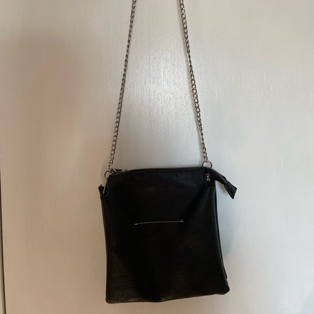 #Dollskill #leatherhandbag #chainstrap